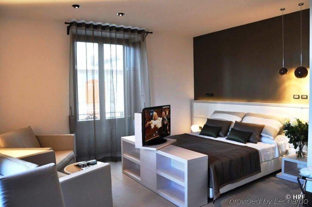 Hotel Palazzo Fortunato Сант'Агата-ді-Мілітелло Екстер'єр фото